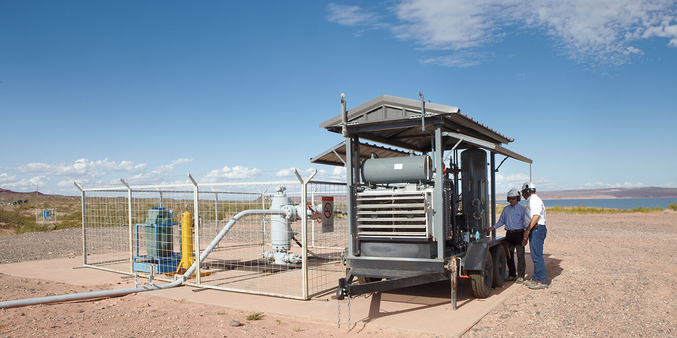 Mobile wellhead compressor Mobile wellhead compressor